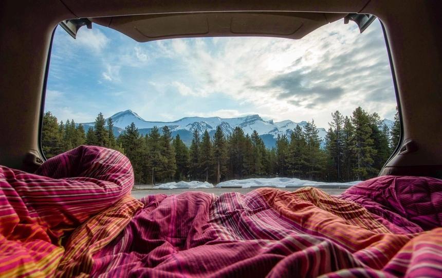 Nỗi khổ đi vệ sinh, sợ chết khi du lịch trên xe van-4