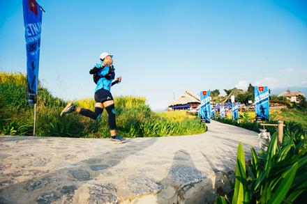 Samsung Galaxy Watch 5 đồng hành giải chạy Vietnam Mountain Marathon