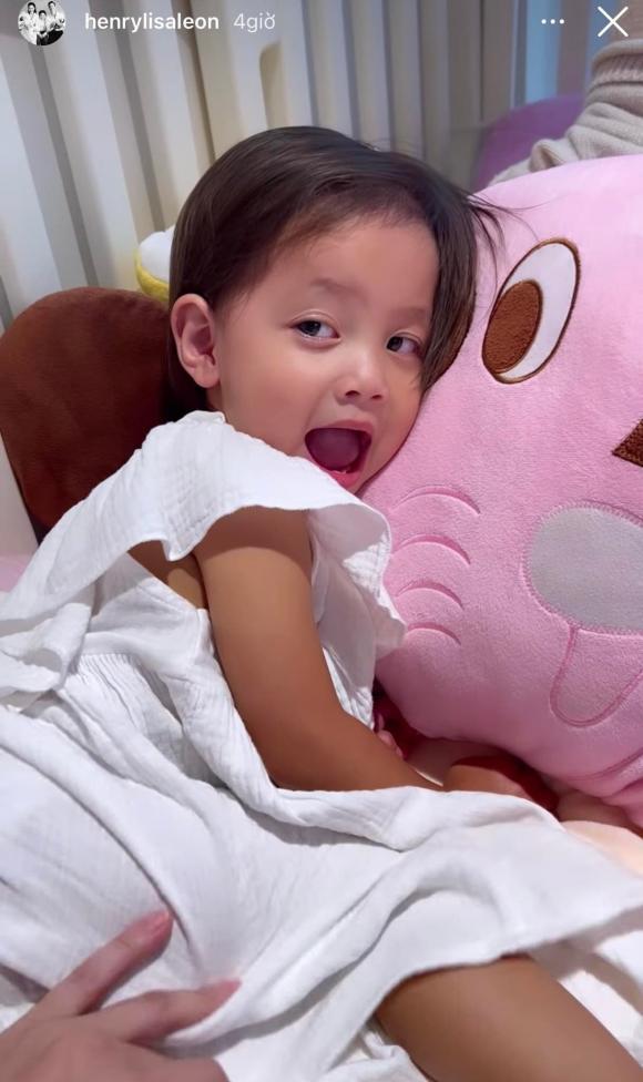 Vừa tính khóa Instagram, Hà Hồ tung ngay ảnh con gái lột xác-8