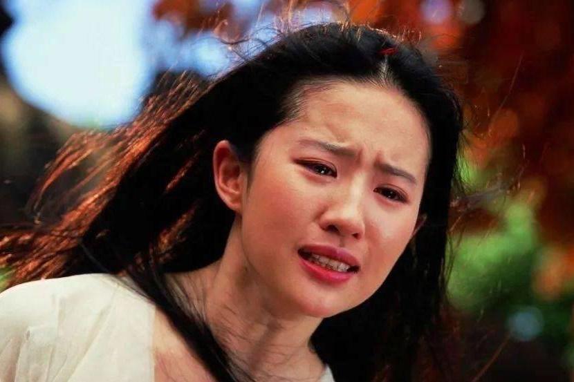 Triệu Lệ Dĩnh bị tung loạt ảnh hẹn hò với bạn diễn nam-7