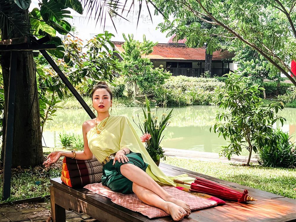 Tin showbiz Việt ngày 29/8: Hoài Phương nói Việt Hương tào lao-10