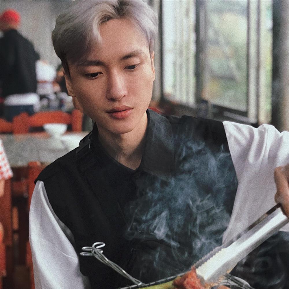 Người đẹp Việt chuyển giới bất ngờ trở về làm nam nhi-2