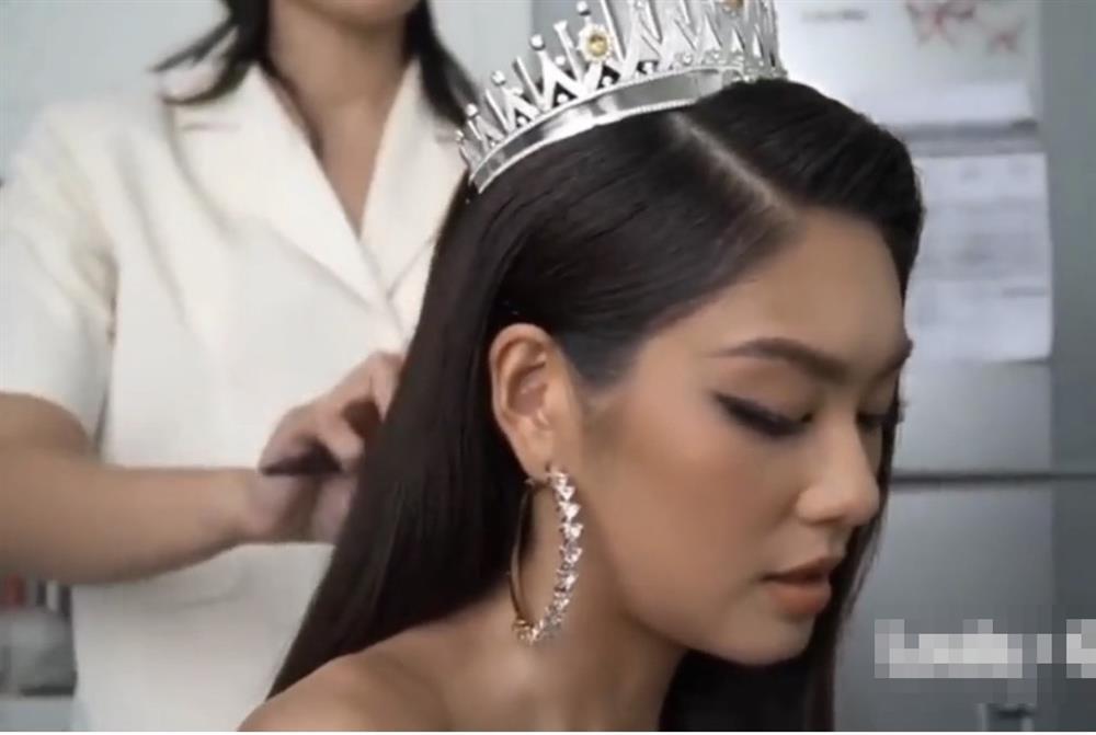 Vương miện triệu đô của Thảo Nhi Lê sau 2 lần rơi giờ ra sao?-1