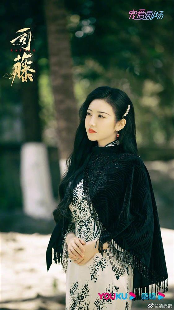 Dương Mịch, La Vân Hi đẹp hoàn hảo như xé sách bước ra đời thực-7