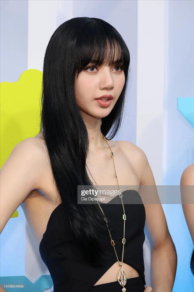 BLACKPINK nổi nhất VMAs 2022: Rắn chúa Taylor Swift quẩy Pink Venom-6