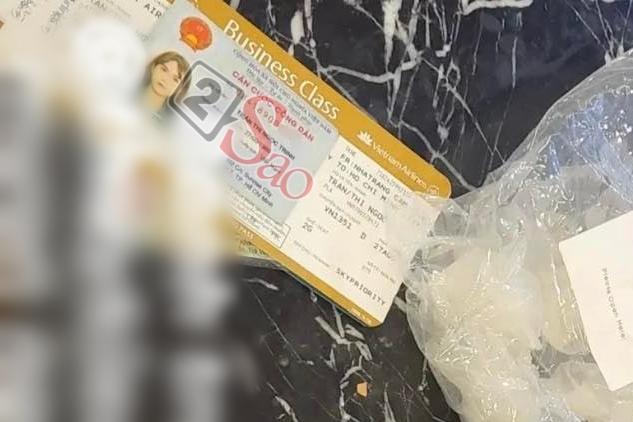 Ngọc Trinh để lộ ảnh căn cước: Có đẹp như HHen Niê, Tóc Tiên?-1