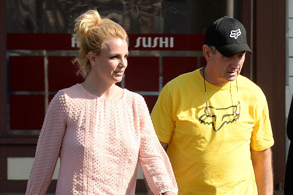 Britney Spears lại tung video gây sốc, cáo buộc gia đình cố giết mình-2