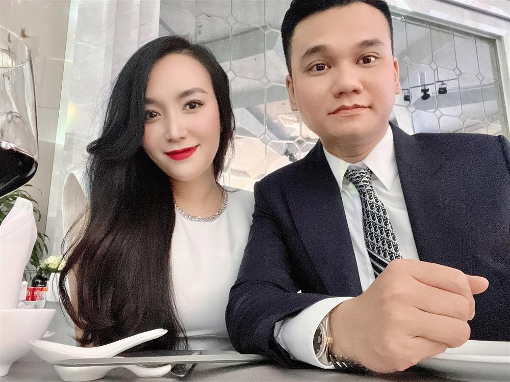 Lóa mắt BST quà bạc tỷ Khắc Việt tặng bà xã Thảo Bebe-10