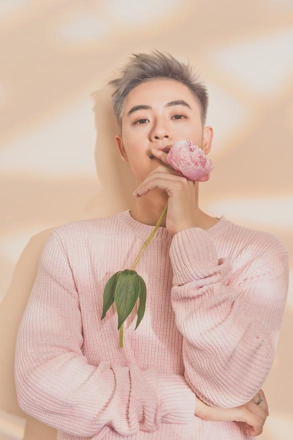 Thanh Duy phủ nhận phông bạt giới tính: Tôi không thuộc LGBT-3