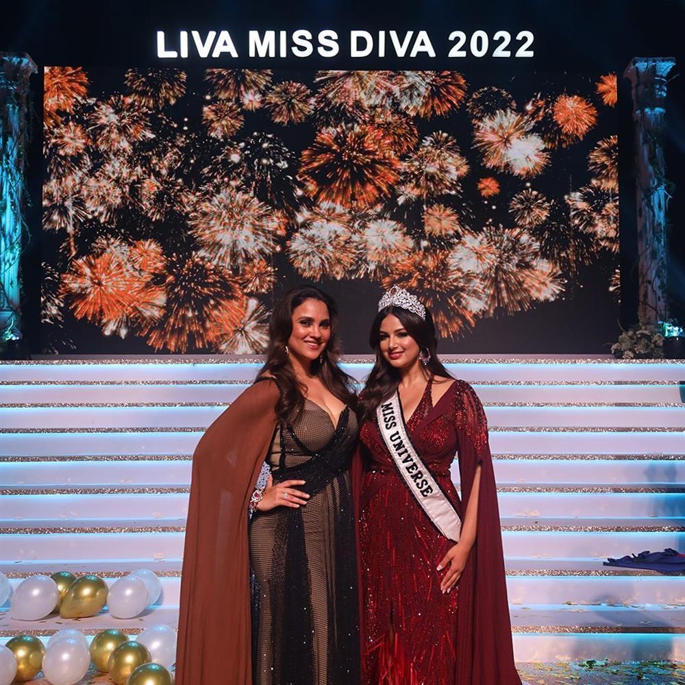 2 Miss Universe của Ấn Độ chụp chung: Gái trẻ lép vế gừng già-6