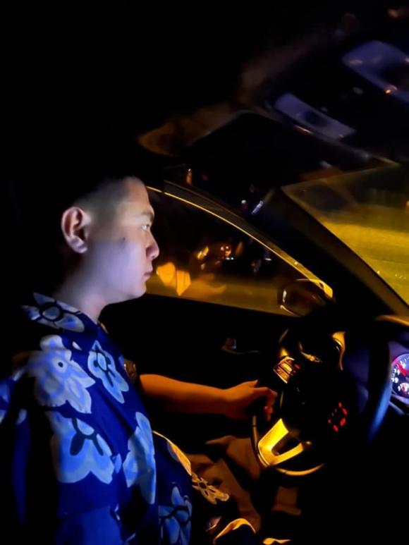 Salim kể chuyến đi đầy bất ổn với chồng thiếu gia và con gái-2