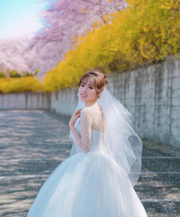 Nữ chính Bước Nhảy Xì Tin sau 15 năm: Cuộc sống sự nghiệp viên mãn-7