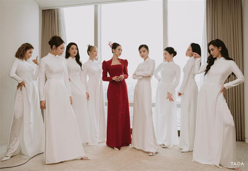 Xuất hiện dàn phù dâu chất lượng, nhìn cô dâu còn choáng hơn-9