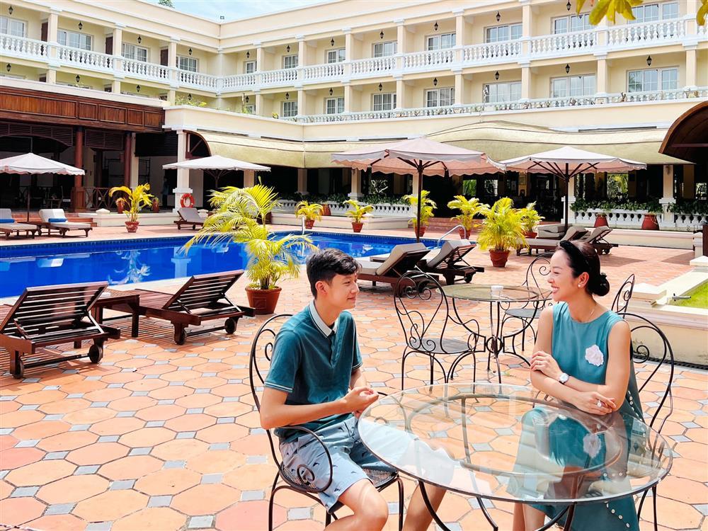 Mối quan hệ giữa chồng Jennifer Phạm và con riêng hoa hậu-5