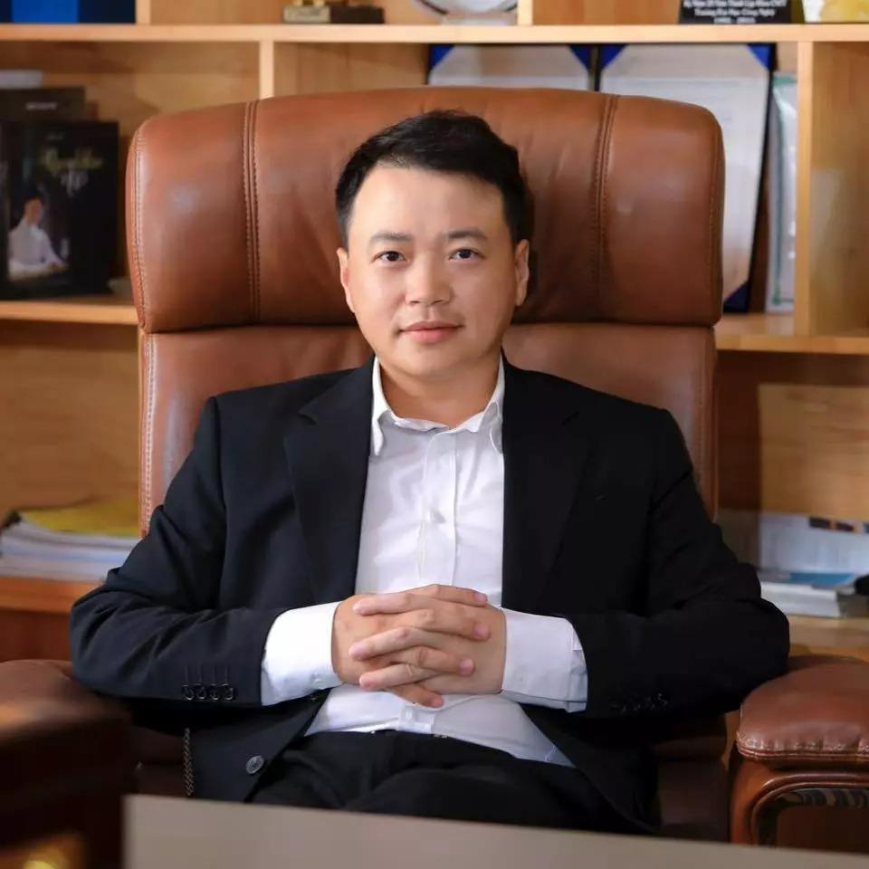 Phương Oanh triết lý trắng đen giữa ồn ào hôn nhân Shark Bình-6