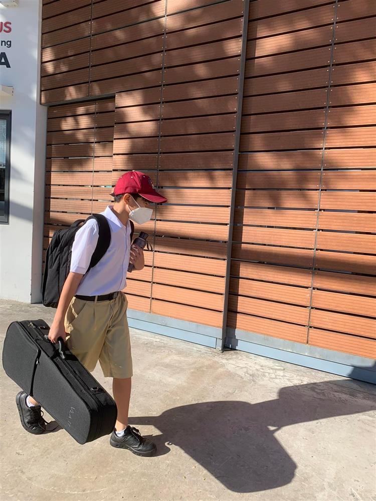 Tin showbiz Việt ngày 30/8: Mâu Thủy khoe cận nhẫn đính hôn-3