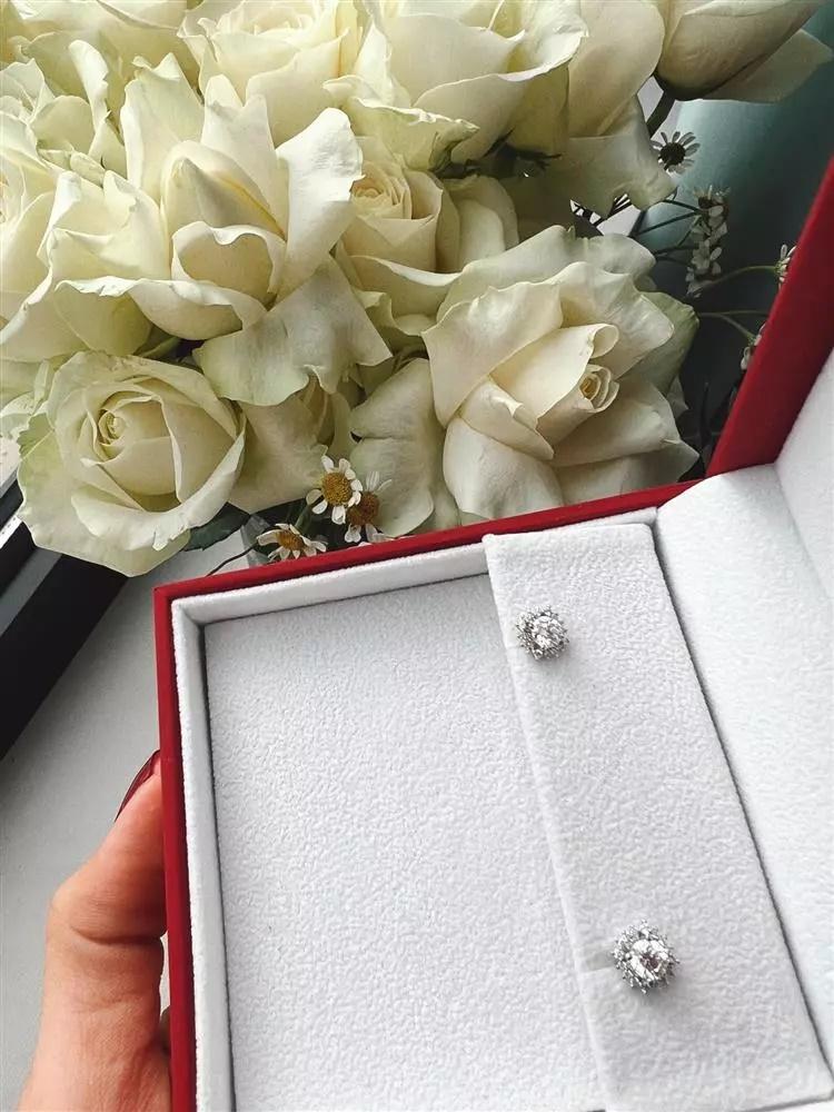 Đặng Văn Lâm bí mật cùng bạn gái hâm nóng tình cảm-5