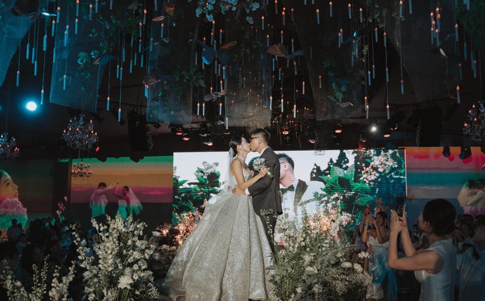 Hot girl Người Ấy Là Ai tổ chức chuỗi đám cưới khủng với đạo diễn-5