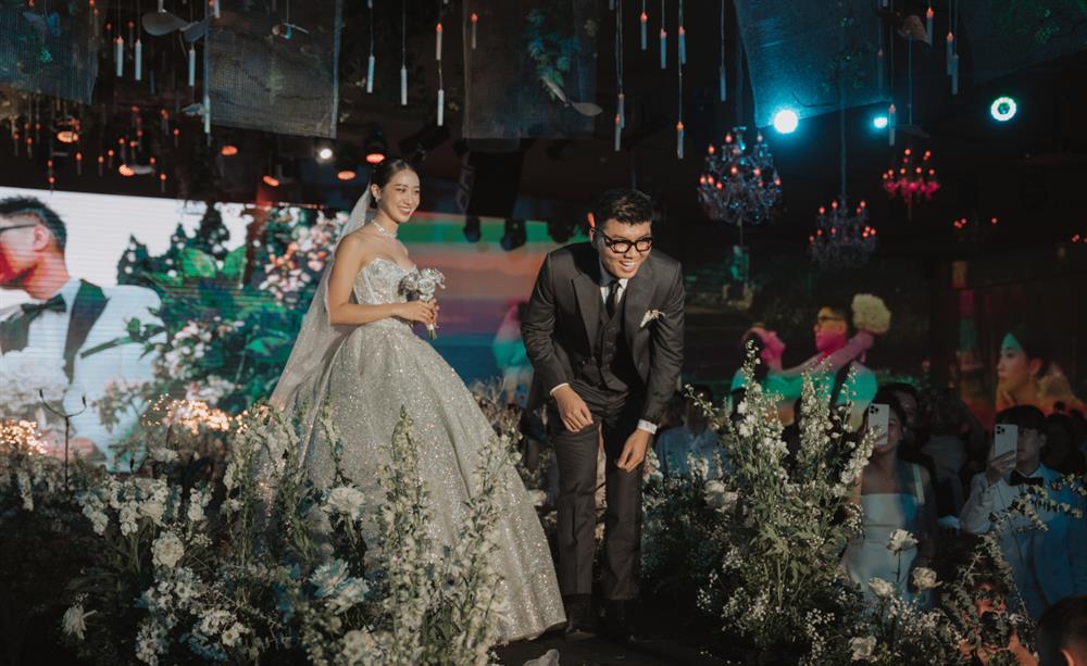 Hot girl Người Ấy Là Ai tổ chức chuỗi đám cưới khủng với đạo diễn-3