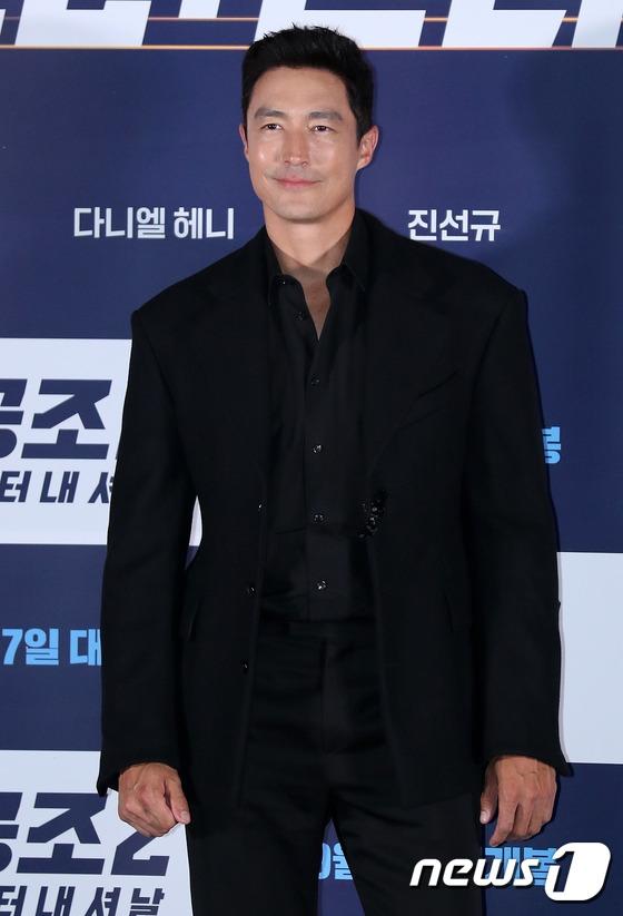 Yoona (SNSD) nhạt nhòa, nhan sắc tụt hạng đến mức khó giải thích-7