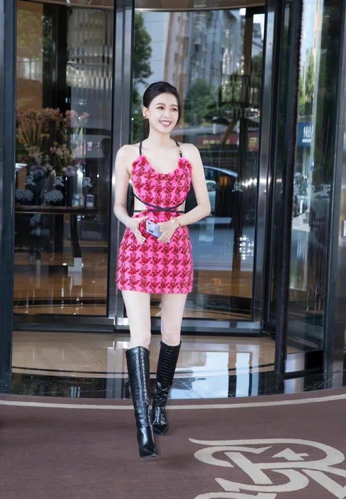 Tôn Di đẹp xuất sắc qua CAM thường, thăng hạng sau ly hôn-7