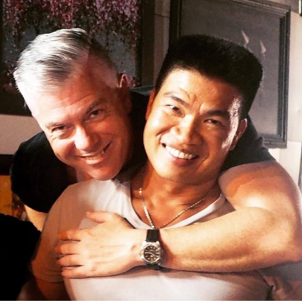 Cuộc sống trai Việt được ông Tây cho 10 tỉ sau vài lần gặp-2