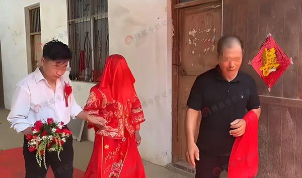 Cô dâu đòi thêm 200 triệu mới lên xe hoa, chú rể tủi hổ chào thân ái-3