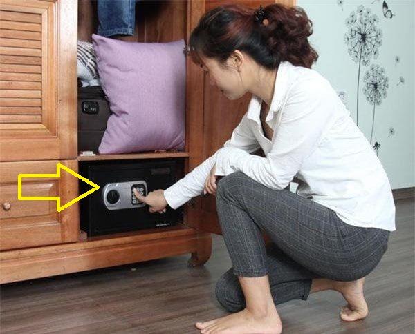 Đặt két sắt rơi trúng 5 điểm chết, đừng hỏi tại sao làm ăn cứ lụn bại-1