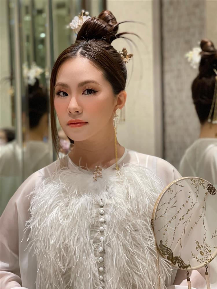 Lương Bích Hữu sinh nhật tuổi 38: Visual xuất sắc chỉ như gái 20-8