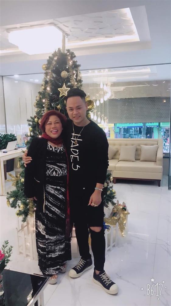 Siu Black tái xuất tươi tỉnh, trẻ trung sau nhiều năm vướng nợ nần-9