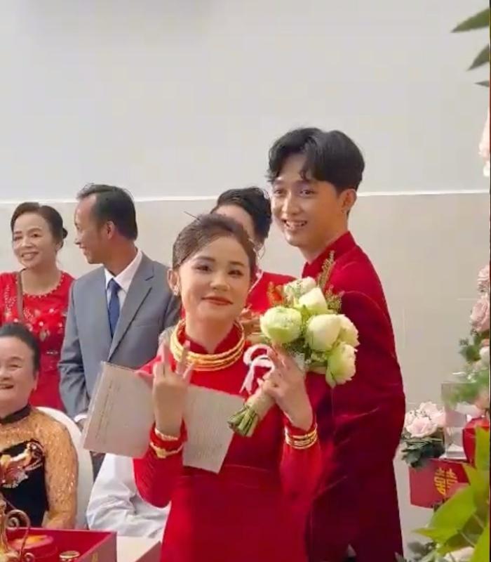 Quà hồi môn khủng, sổ đỏ nặng tay của cô dâu mới-2