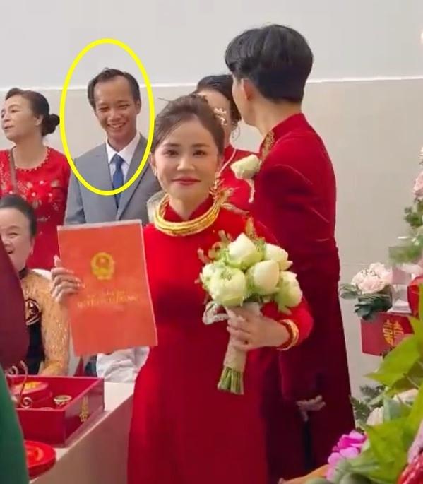 Quà hồi môn khủng, sổ đỏ nặng tay của cô dâu mới-5