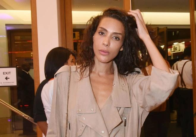 Mbappé yêu người đẹp chuyển giới lớn hơn 9 tuổi-2