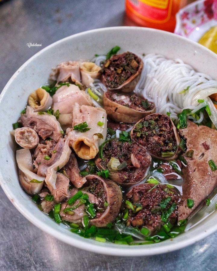 Ẩm thực Việt có món bún lòng gây nghiện nhiều topping hấp dẫn-2