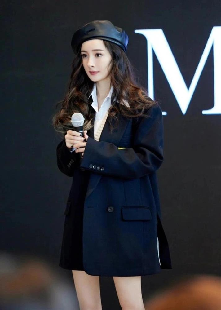 Dương Mịch hủy sự kiện vì khán giả rượt đuổi, tranh giành chỗ-1