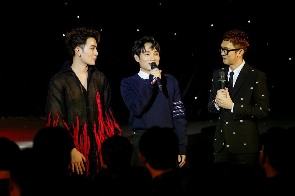 Trấn Thành khóc nức nở khi nghe Ali Hoàng Dương nói không có tiền-5