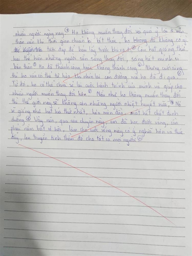 Con trai được 2 điểm, mẹ phản ứng khiến nhiều phụ huynh thức tỉnh-2