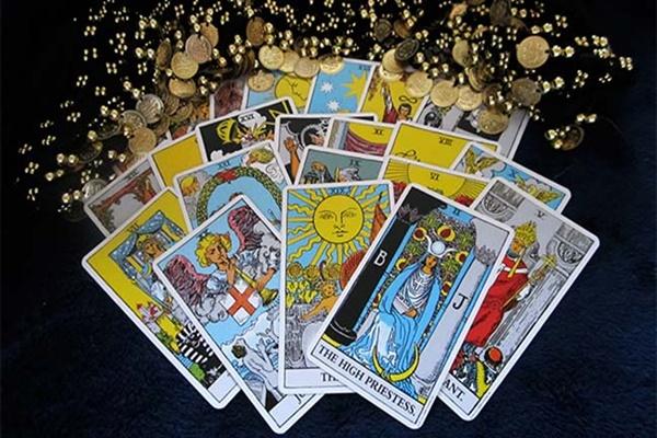 Bói bài Tarot hàng ngày - thứ Bảy 10/9/2022: Đội lốt thiên thần-1