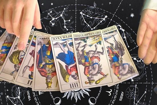 Bói bài Tarot hàng ngày - thứ Ba 13/9/2022: Mua niềm vui, bán nỗi buồn