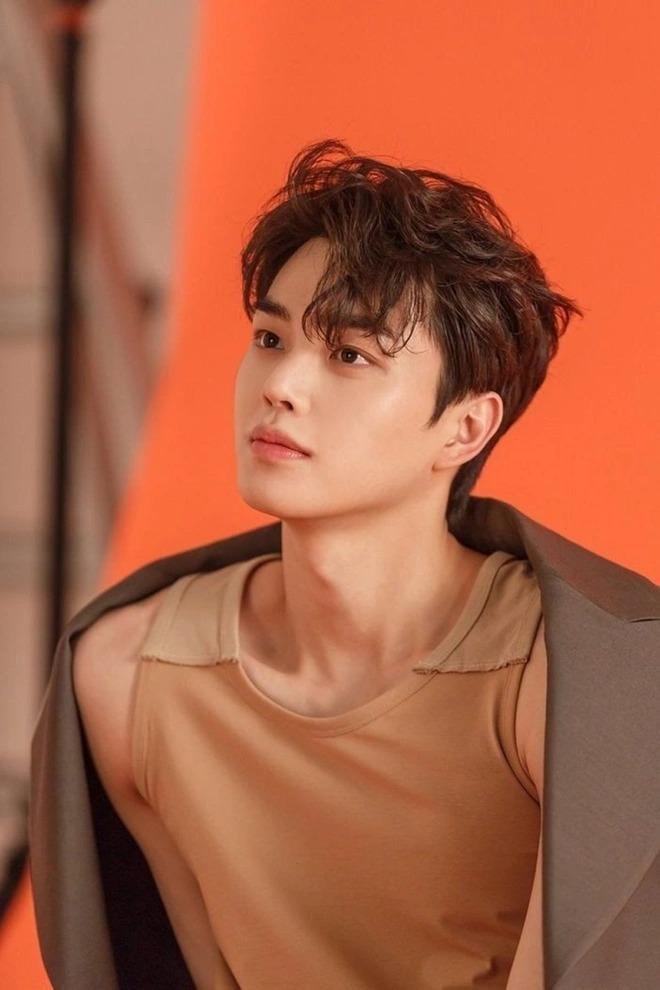 3 mỹ nam đẹp mà diễn đơ: Song Kang - Eun Woo không ngấm nổi-3