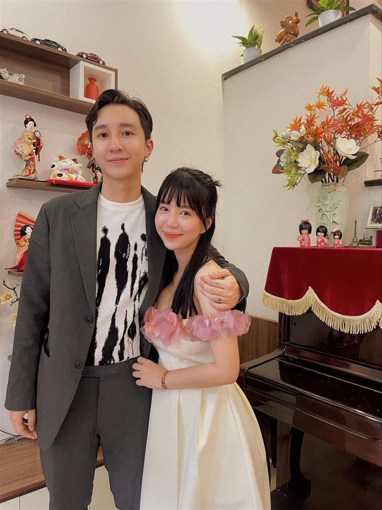 Cận lễ vật ca sĩ đình đám hỏi cưới hot girl Bộ 3 Sát Thủ-4