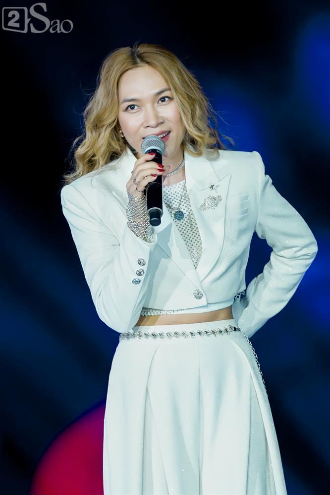 Mỹ Tâm khoe eo thon, bụng phẳng lì đập tan tin đồn có bầu-7