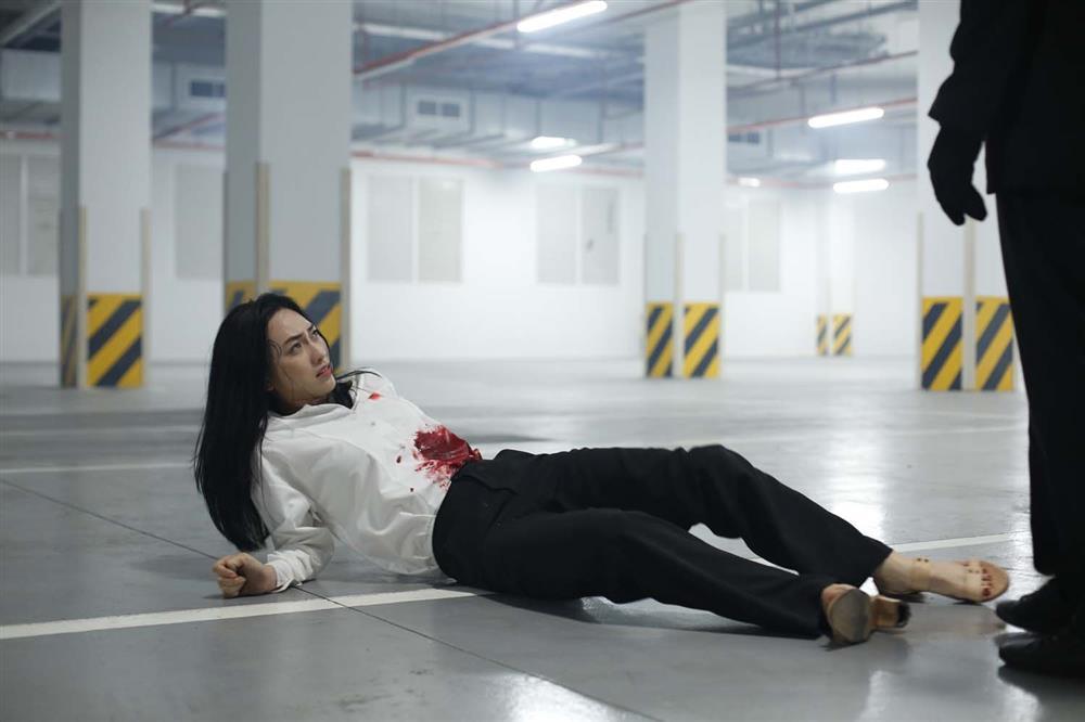 Phương Anh Đào tỏa sáng trong phim Vô Diện Sát Nhân-8