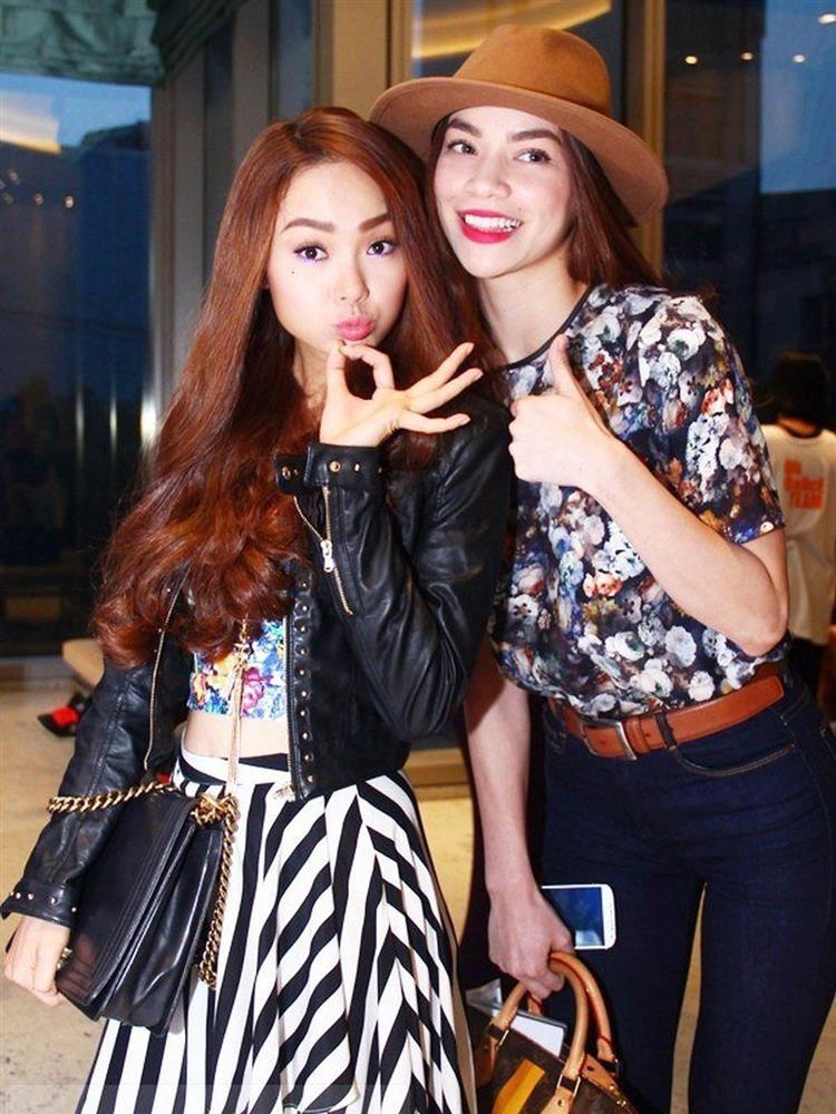 Hot lại clip 5 mỹ nhân, sắc vóc Hồ Ngọc Hà cân dàn-10