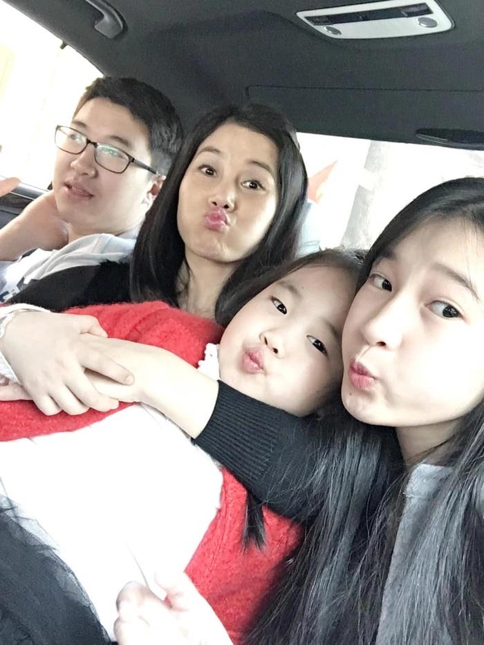 Top 3 Miss World Vietnam 2022 đồng loạt khoe bố mẹ dịp nghỉ lễ 2/9-2