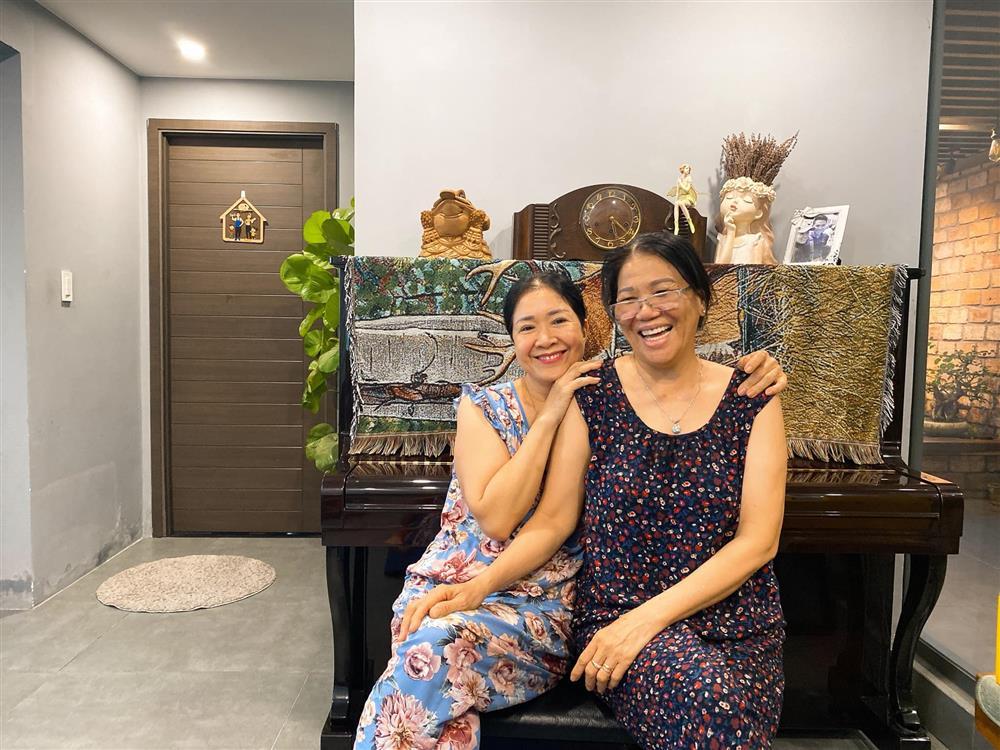 Tin showbiz Việt ngày 2/9: Mẹ đẻ và mẹ chồng Lê Phương thân thiết-3