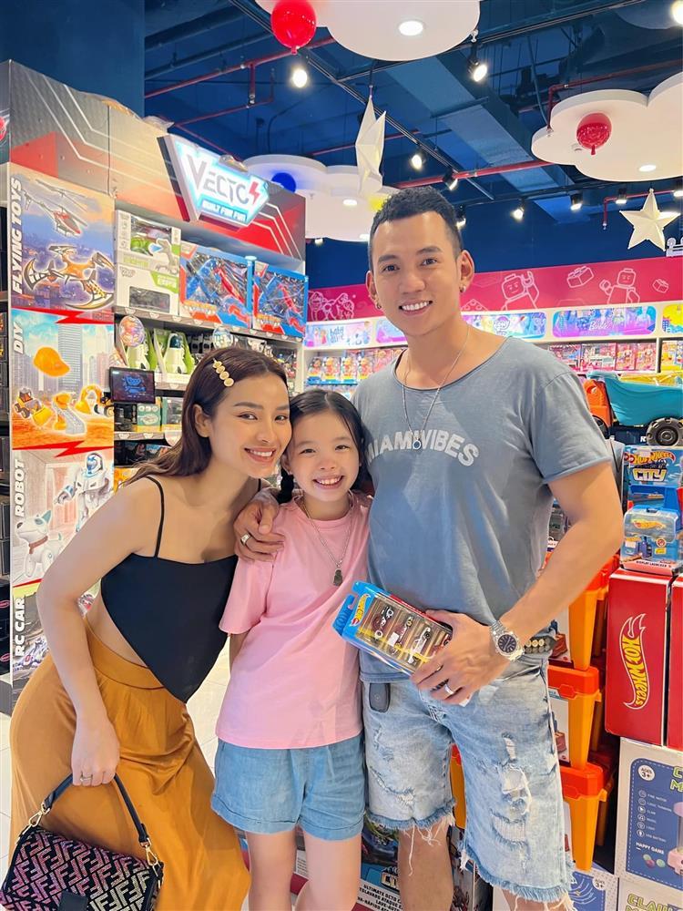 Tin showbiz Việt ngày 2/9: Mẹ đẻ và mẹ chồng Lê Phương thân thiết-8