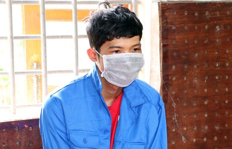 Thanh niên tạt xăng đốt chết mẹ kế, em trai nguy kịch-1