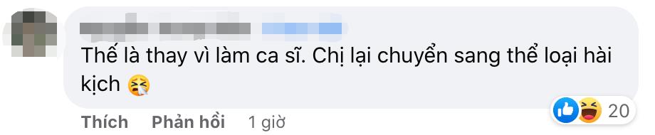 Nữ ca sĩ vừa nhìn lời lại còn hát chênh phô trên sóng trực tiếp-5