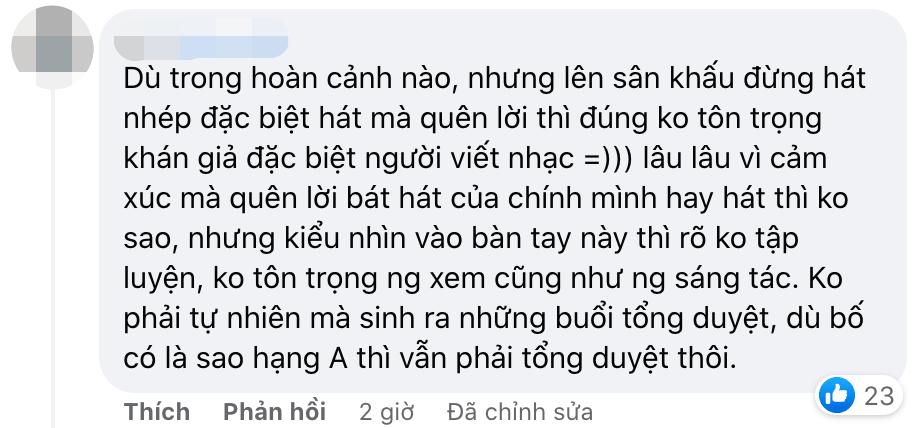 Nữ ca sĩ vừa nhìn lời lại còn hát chênh phô trên sóng trực tiếp-10